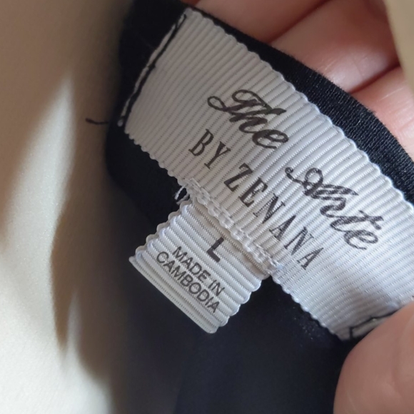 The Arte By Zenana Crop Top Black Zipper front Large - Picture 7 of 16